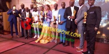 VDMG 2021 : Azaya, DjélyKaba Bintou, Straiker, Takana Zion, Navigator, Antonio Souaré…, se partagent 16 trophées !