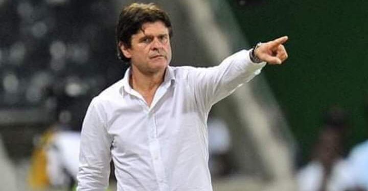 Média : Didier Six se trouve un job, tout près de la Guinée !