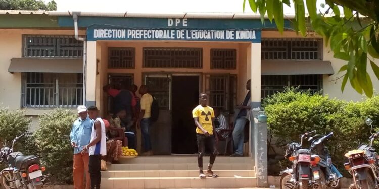 Kindia/Des contractuels dénoncent une magouille au MEPU-A : “On est pas d’accord avec cette liste…” (Entretien)