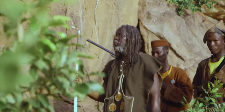 “Gouvernement 20 ans” : Tiken Jah Fakoly peint les réalités africaines… (Clip vidéo)