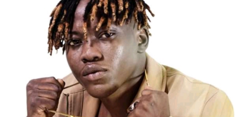 “Pizza” : King Alasko dénonce un fait de société dans son nouveau single !