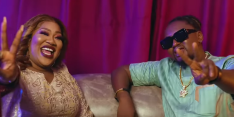 Fatim Diabaté & Azaya s’engagent à rester toujours ensemble dans “Nous deux”, son nouveau clip !