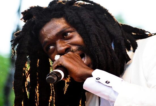 Takana Zion tranche : « Je n’abandonnerai jamais la musique pour quelconque position… »