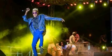 Acte 14 – FEMUA : Innoss’B fait danser le public ivoirien sur “Best”, son nouveau tube à succès !