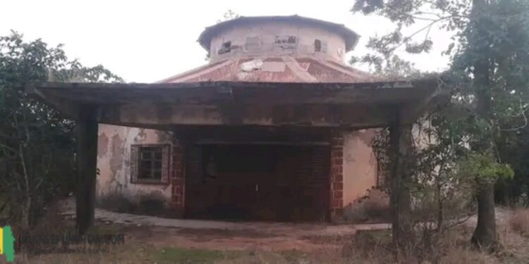 Dalaba/Maison de Myriam Makéba, tombée en ruines : le cris de cœur d’une citoyenne !