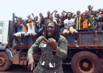 “Bankhi Saré Gbo” : Singleton engage une lutte contre la cherté du logement (Clip vidéo)