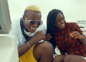 Marie Fac & Gwada Maga démarrent bien les “vacances” avec un nouveau clip !