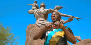 Chamack Camara balance “Wo sema”, son nouveau clip tourné entre Conakry et Dakar !