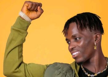 “Mikh Lanma” : Petit Ousté signe son grand retour avec un somptueux clip, qui sortira… !