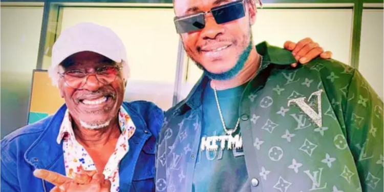 Prestation XXL de Maître Hit-Man au “Bataclan” : Alpha Blondy lui est reconnaissant !