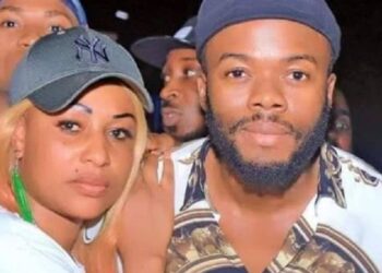 Kerozen surprend sa productrice avec un “Range Rover” tout neuf…