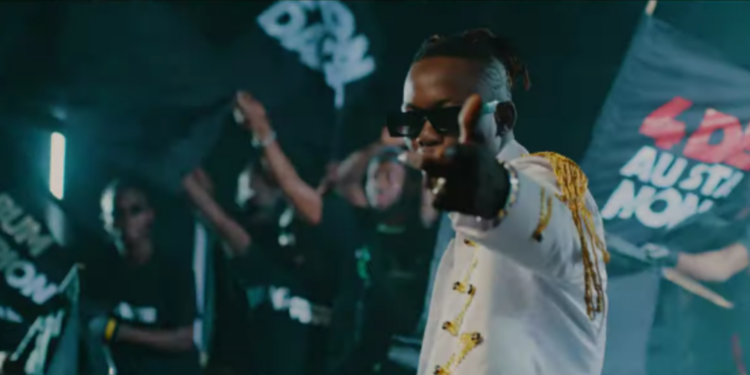 Clip du titre « Don dada » dans les bacs, King Alasko s’autoproduit désormais…