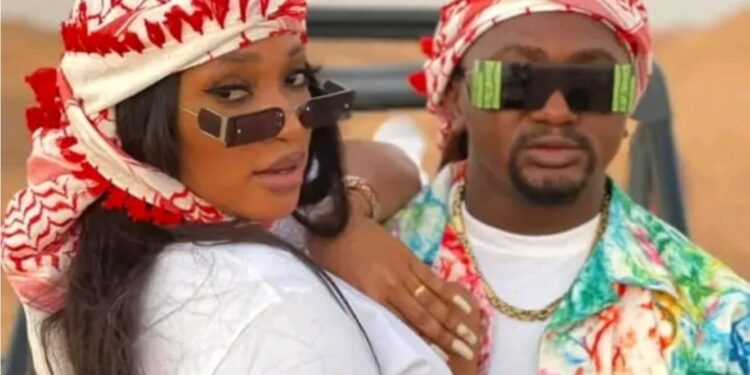 DjélyKaba Bintou flirte avec Azaya dans son nouveau clip sensuel « Love Éternel » (Teaser)