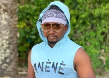 INSOLITE : le meilleur artiste ouest-africain dépense près de 30 millions GNF dans une boutique…