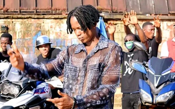 Junior Barry revient très bientôt avec “Ennemi” : le teaser dévoilé ce weekend !