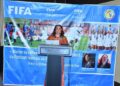 Foot Féminin Afrique : Fatma Samoura secrétaire générale de la FIFA, au Sénégal pour un projet gigantesque.