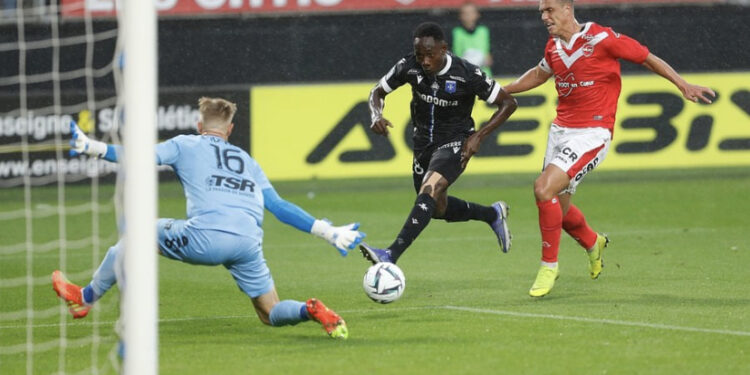 Top Guinéens d’Europe: Ousmane Camara et Sehrou Guirassy brillent avec leurs clubs.