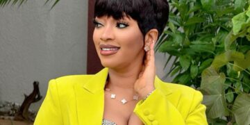 Djely Kaba Bintou surprend ses fans avec son nouveau titre « Jeune Dame »(challenge)