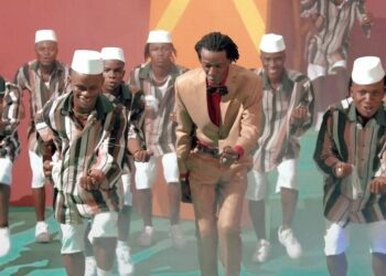 La légende vivante Fodé Baro revient avec son nouveau clip “YOROBA YOROBA” (Teaser)