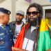 Takana Zion : Le Reggaeman Guinéen Accueilli Triomphalement à Conakry après sa Participation aux Nuits d’Afrique